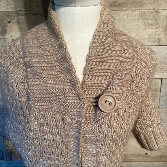 H&M women's beige sweater in size x-small - Picture 2 of 8